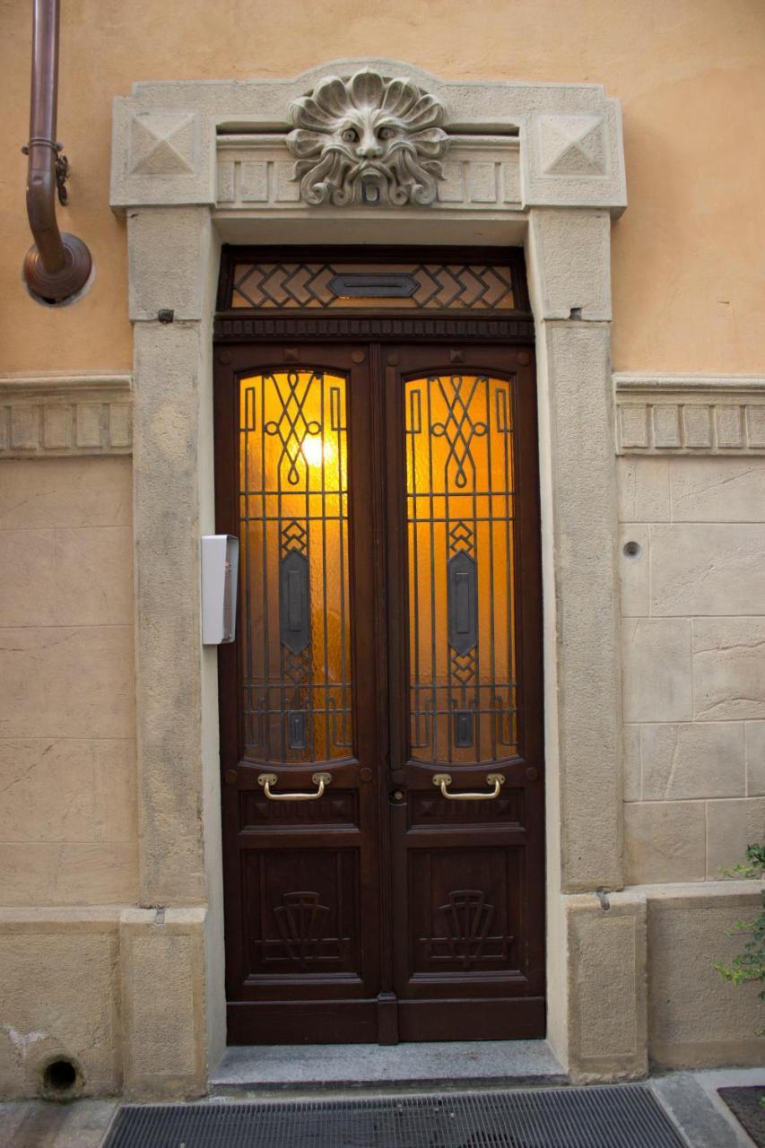לינה וארוחת בוקר אלבה Palazzo Belli מראה חיצוני תמונה
